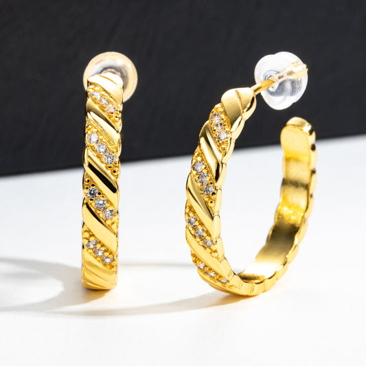 Europe and America ins French Style Copper Chain Design Copper Diamond Pattern C Type Earrings Earrings Niche Luxury Accessories Cross-Border Wholesale